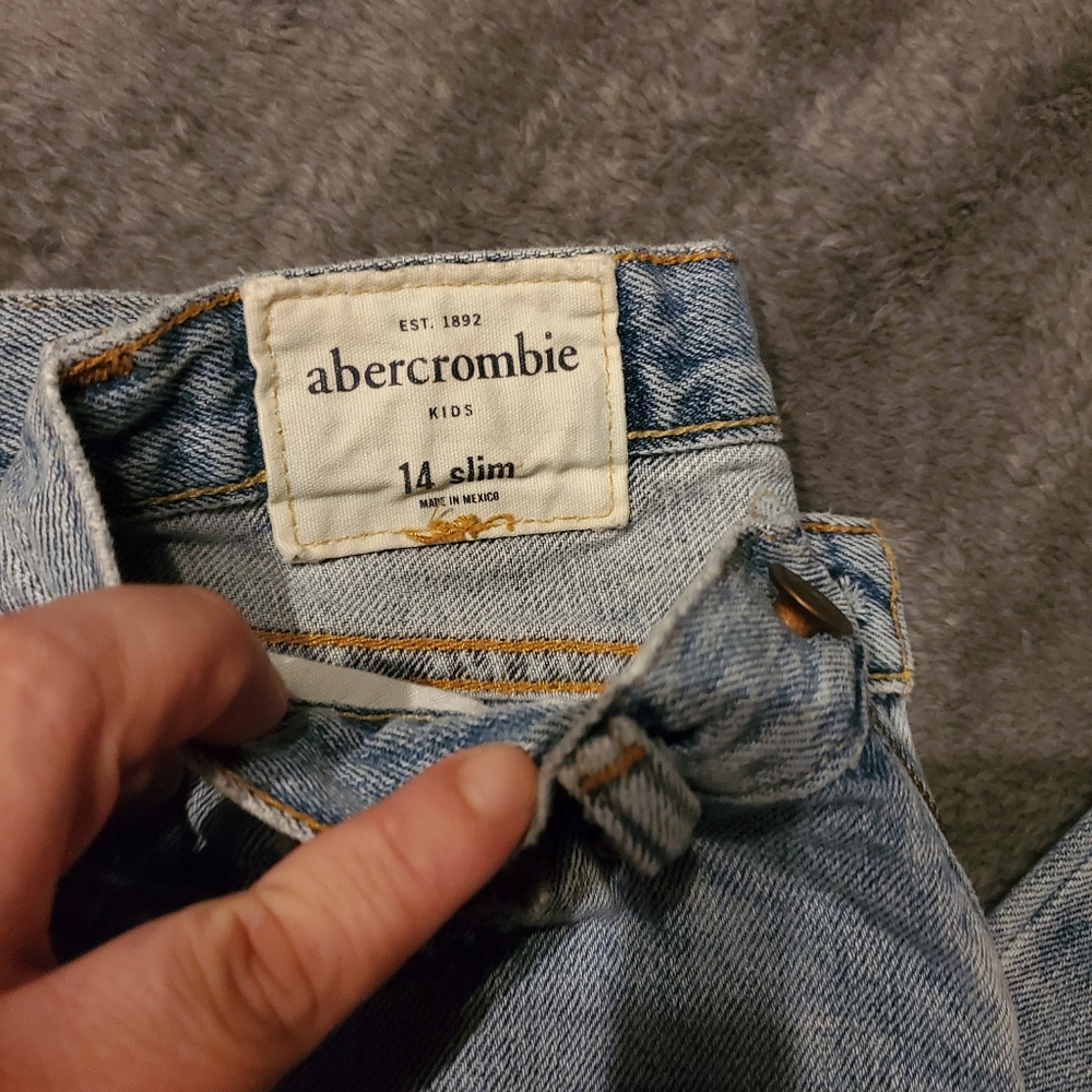 Abercrombie boys size 14